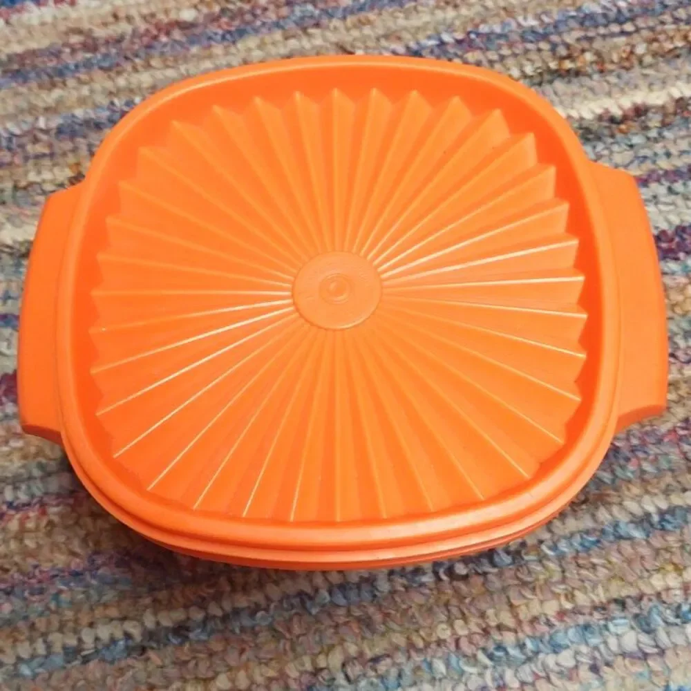 Vintage Tupperware Servalier Bowl 840-7 Harvest Orange Sunburst Lid Retro